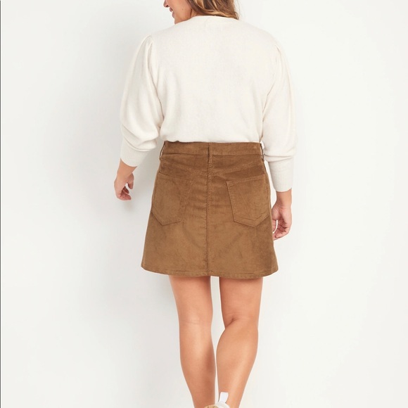 Old Navy High-Waisted Button-Fly Corduroy Skirt - Picture 2 of 2